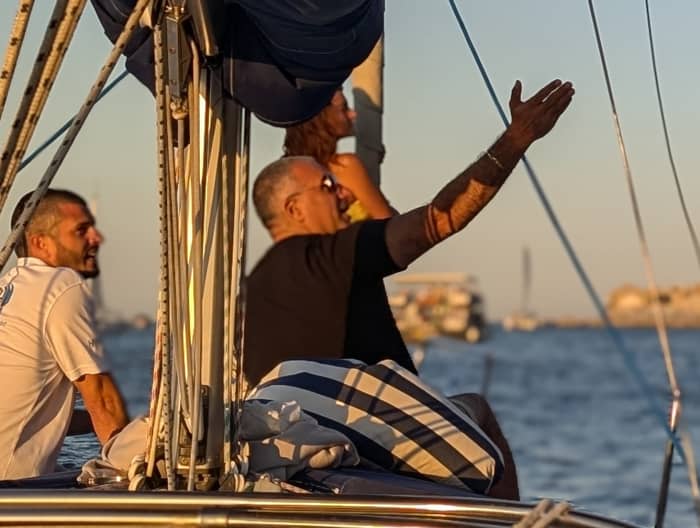 ✨ Lissabon Magie: Privé zeiltocht van 2 uur bij zonsondergang & drankjes tijdens het gouden uur