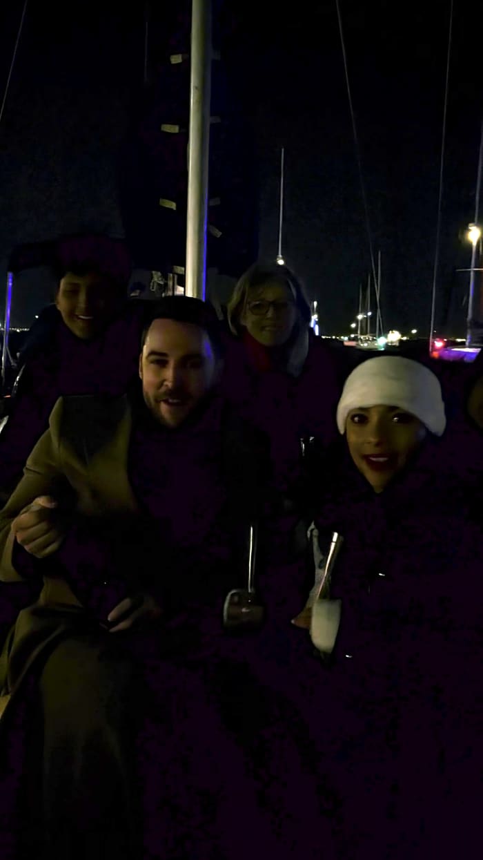 🥂 Exclusieve oudejaarsavond: 2,5 uur durende cruise en plaatsen op de eerste rij bij het vuurwerk van Lissabon