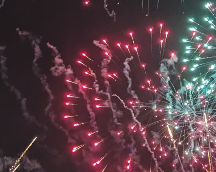 🥂 Exclusieve oudejaarsavond: 2,5 uur durende cruise en plaatsen op de eerste rij bij het vuurwerk van Lissabon