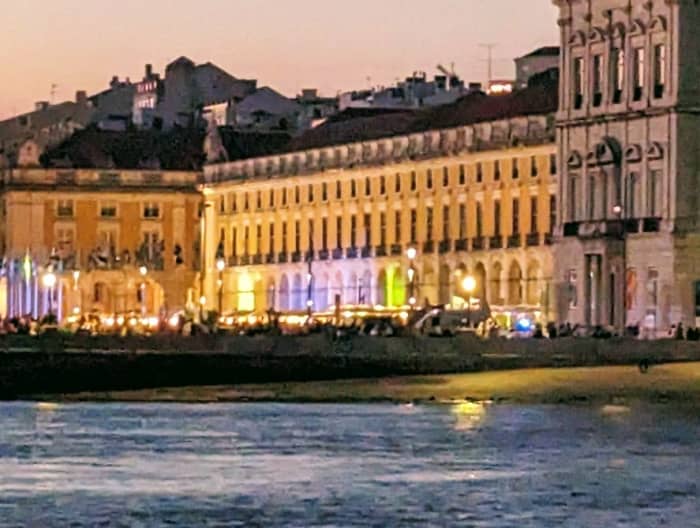 ✨ Lissabon Magie: Privé zeiltocht van 2 uur bij zonsondergang & drankjes tijdens het gouden uur