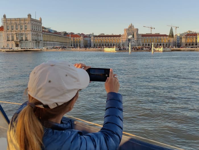 ✨ Lissabon Magie: Privé zeiltocht van 2 uur bij zonsondergang & drankjes tijdens het gouden uur