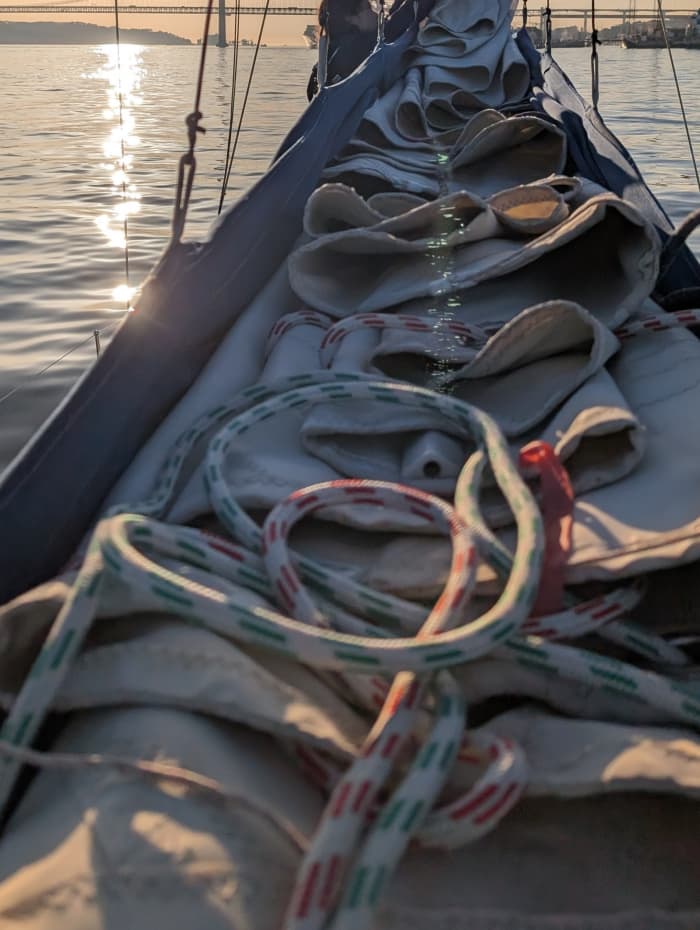 ⚓ Half-Day Boat Sailing: Private 4-Hour Sightseeing Lisbon and Sail Practice