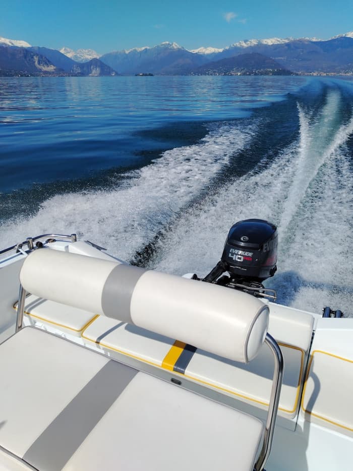 Upptäck Leggiuno: En heldag i solsken på en motorbåt
