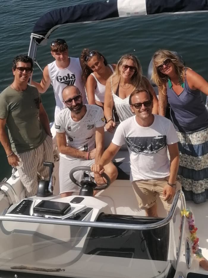 Private Bootstour rund um Genua mit einem Motorboot