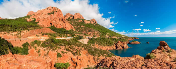 Sortie privée en mer avec skipper dédié | 1/2 journée en bateau – Île d’Or & calanques de l’Estérel