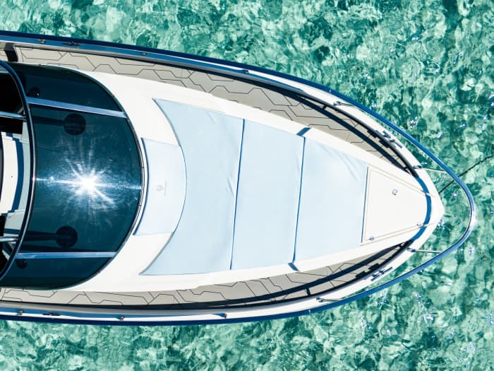 Ontdek Ibiza tijdens een dagtocht op een motorboot.