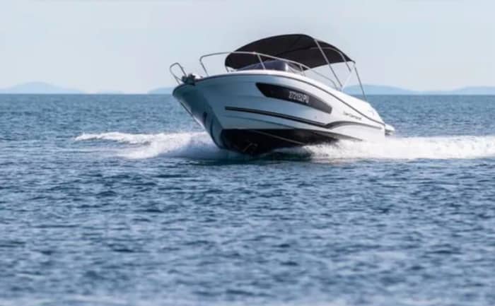 Discover Omiš on a full-day trip on a motorboat
