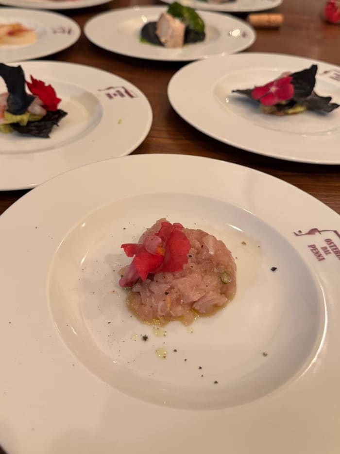 Private Yacht Tour on Lake Garda with Gourmet Cuisine