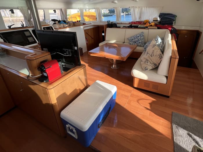 Passeio de veleiro privado de 8 horas em Sotogrande