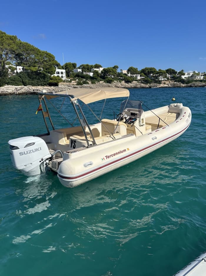 Cala d’Or Boat Tour – 4-Hour Coastal Escape