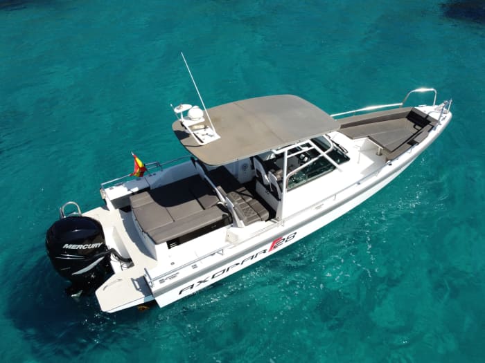 Boottocht langs de baaien van Mallorca · 4 uur all-inclusive | Axopar 28 met schipper, eten, drinken, paddleboarden en snorkelen