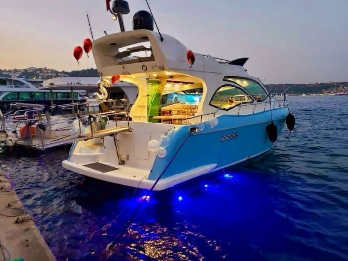 Istanbul bij zonsondergang – Crociera sul Bosphorus con Drink