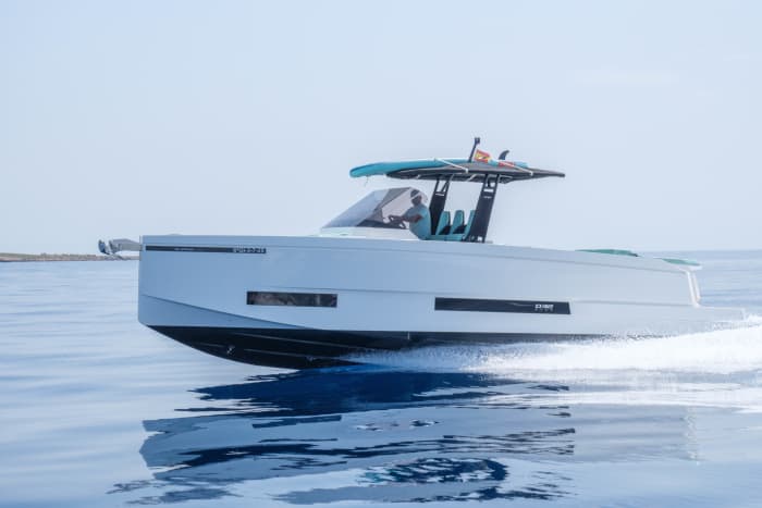 D32 Dandy II All inclusive, fuel, skipper, Sail to Formentera Illetas with a fixed price and without worries.