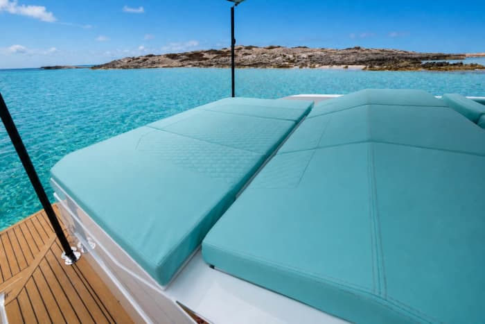 D36 Dandy III All inclusive, fuel, skipper, Sail to Formentera Illetas with a fixed price and without worries.