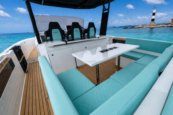 D36 Dandy III All inclusive, fuel, skipper, Sail to Formentera Illetas with a fixed price and without worries.