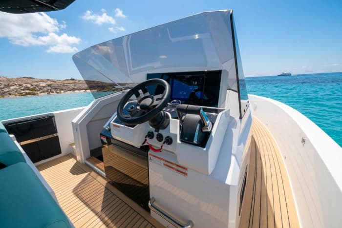 D36 Dandy III All inclusive, fuel, skipper, Sail to Formentera Illetas with a fixed price and without worries.