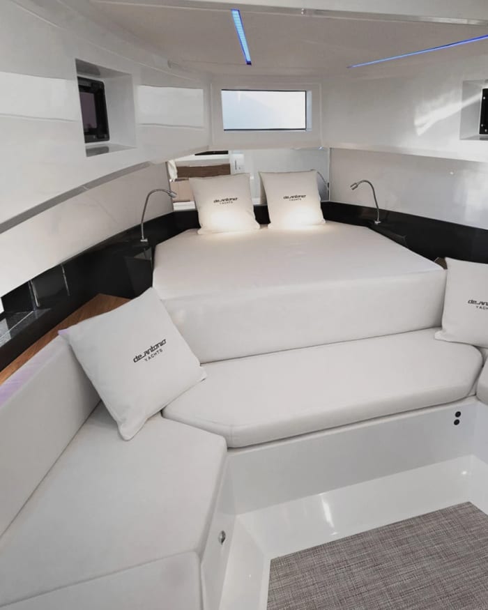 D36 Dandy III All inclusive, fuel, skipper, Sail to Formentera Illetas with a fixed price and without worries.