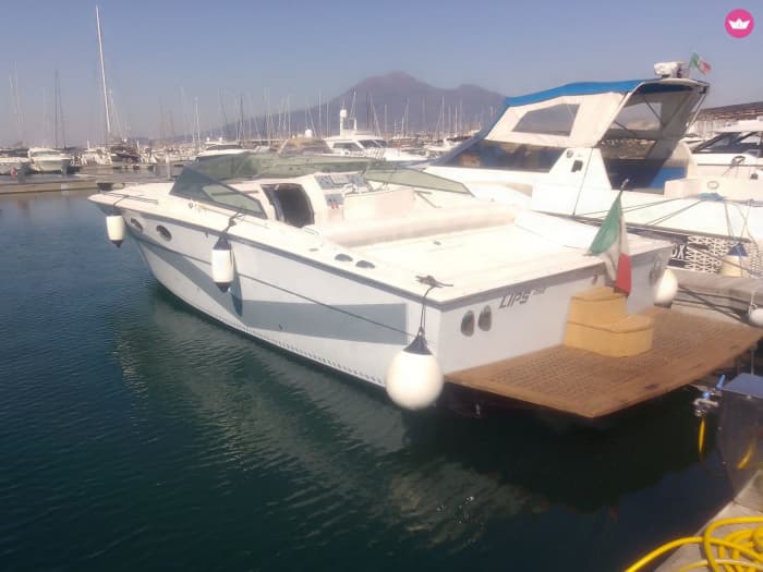Bachelor or Hen Parties in Capri: The Most Exclusive Bachelor/Hen Party on a Boat