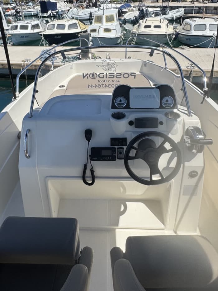 Discover Makarska: A full day of sun on a motorboat