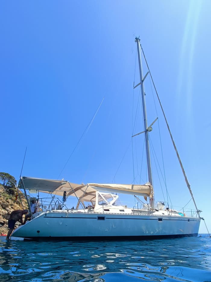 Costa Brava in 8 hours - From Blanes to Tossa by sailboat, sail and discover the Costa Brava. Nosy Pearl