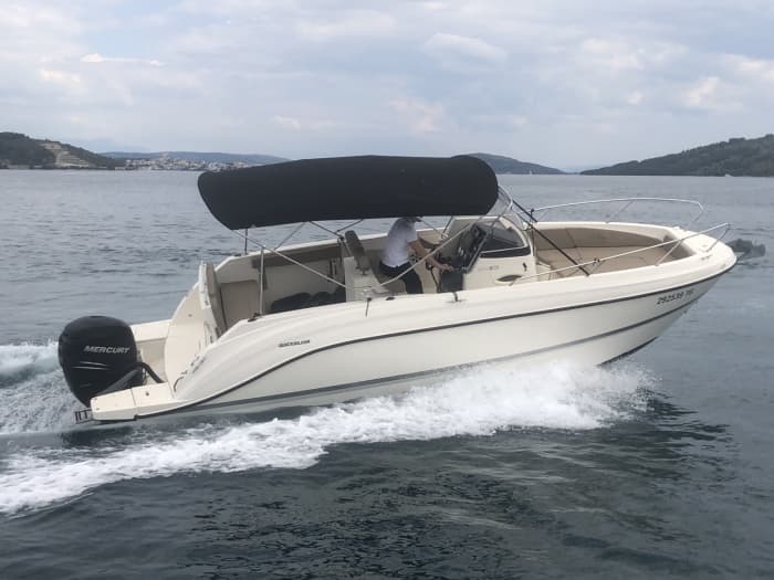Full-Day Adriatic Boat Experience to Blue Lagoon & Šolta