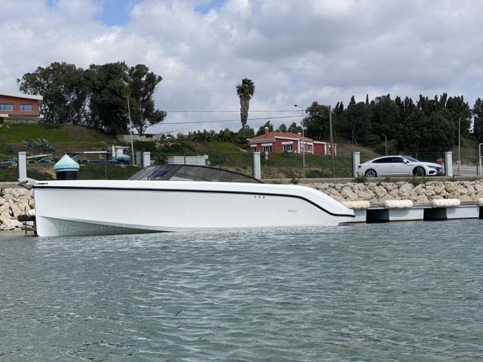 Explorez Setúbal en bateau : une journée complète sur l'eau à bord d'un bateau à moteur