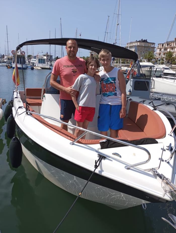 Profitez de 8 heures de balade en bateau à moteur à Santander