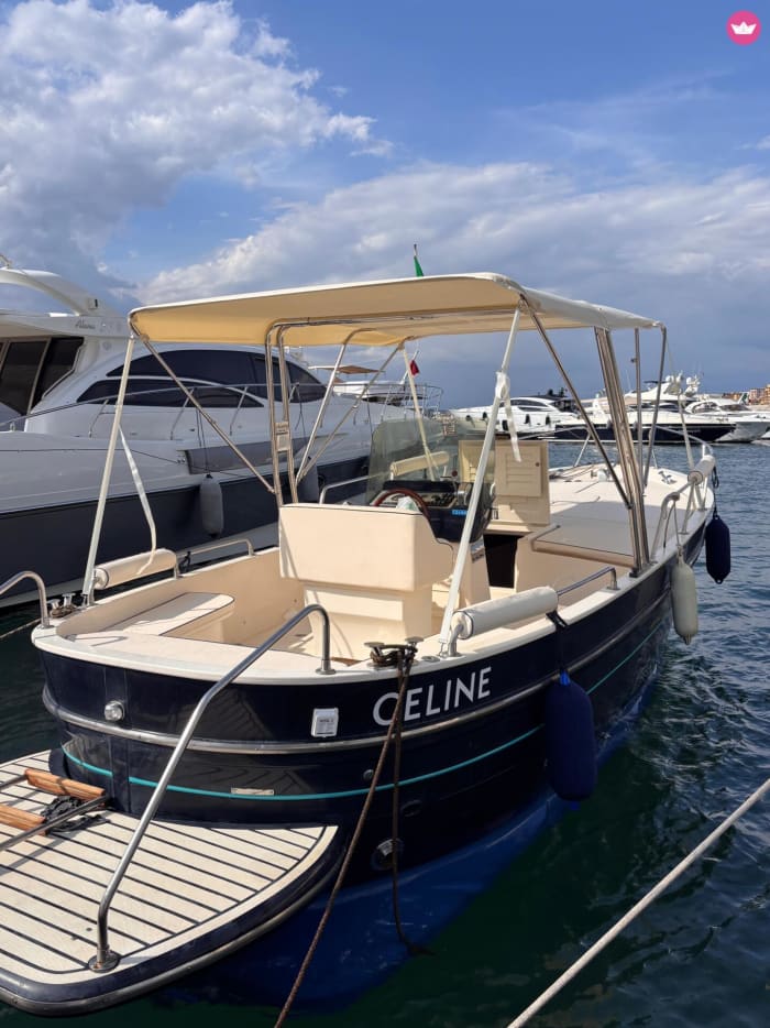 Sunset Aperitif Cruise – Chic Island Escape on Celine