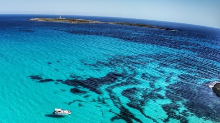 Sunset Splendor: Cruzeiro Costeiro de Menorca de 3 Horas