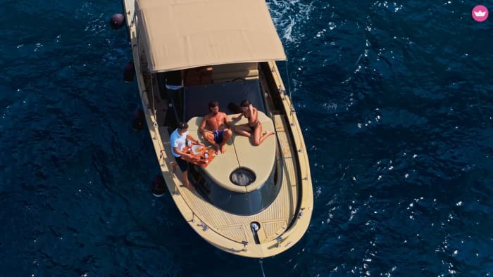 Sunset Aperitif Cruise – Timeless Island Beauty on Cica