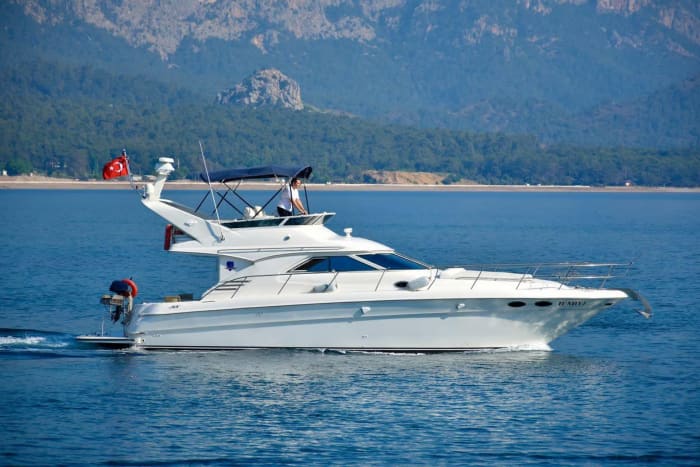 Antalya: Private Yacht Tour with 3 Swim Stops and a Meal