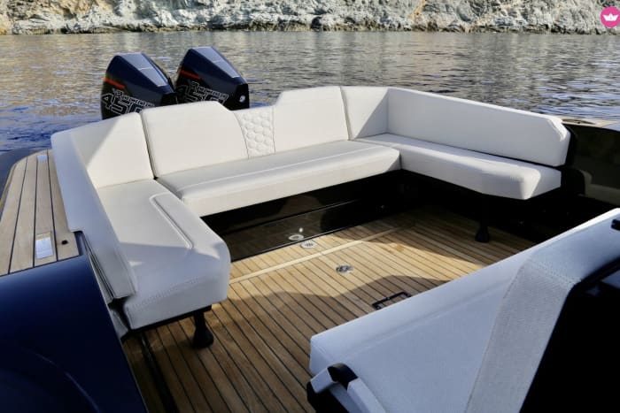 Antiparos, Panteronisi & Despotiko | Full-Day Private Yacht Excursion