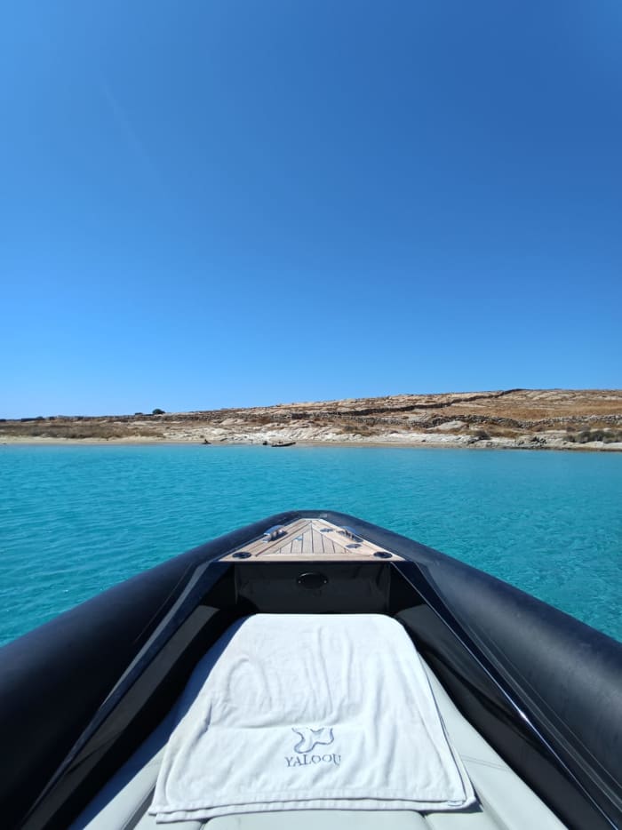 Antiparos, Panteronisi & Despotiko | Full-Day Private Yacht Excursion