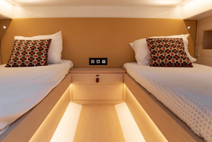 Rhenia, Delos & de zuidkust van Mykonos | Privé dagtocht met een jacht