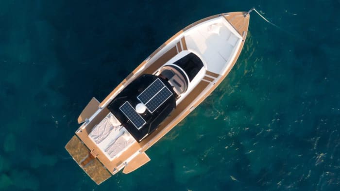 Rhenia, Delos & de zuidkust van Mykonos | Privé dagtocht met een jacht