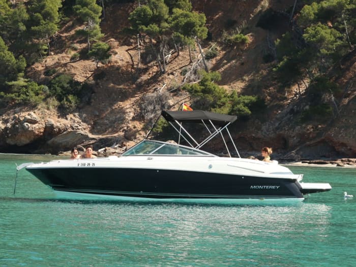 Explore the Hidden Shores of Coll Baix: 3h Coastal Getaway