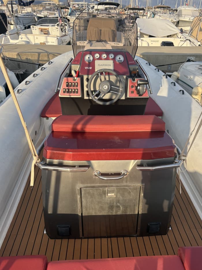 Genießen Sie 9 Stunden auf einem Motorboot in Cavalaire-sur-Mer