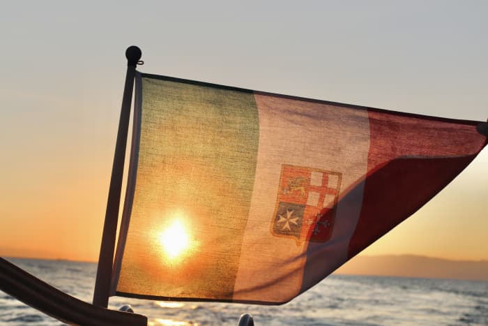 Portofino-kust: Zonsondergang op de Lipari 31′