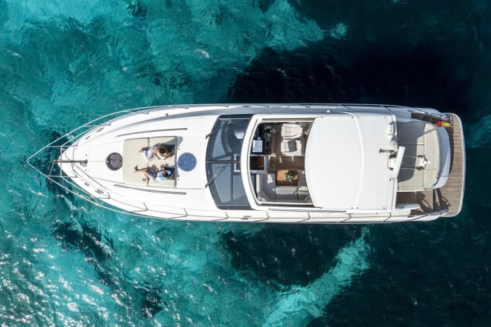 Princess V53 All inclusive, fuel, skipper, route to Formentera Illetas with a fixed price and no worries.