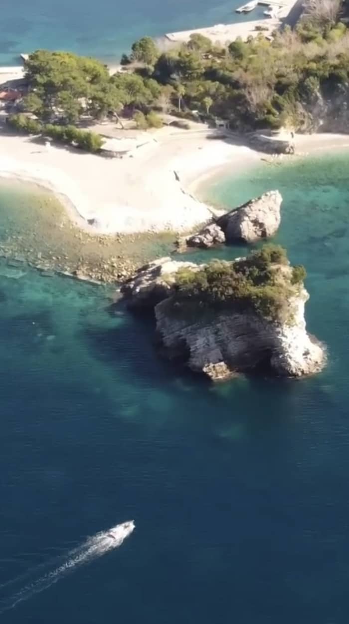 Van Blue Lagoon tot Saint Stefan: een dag vol avontuur aan de kust