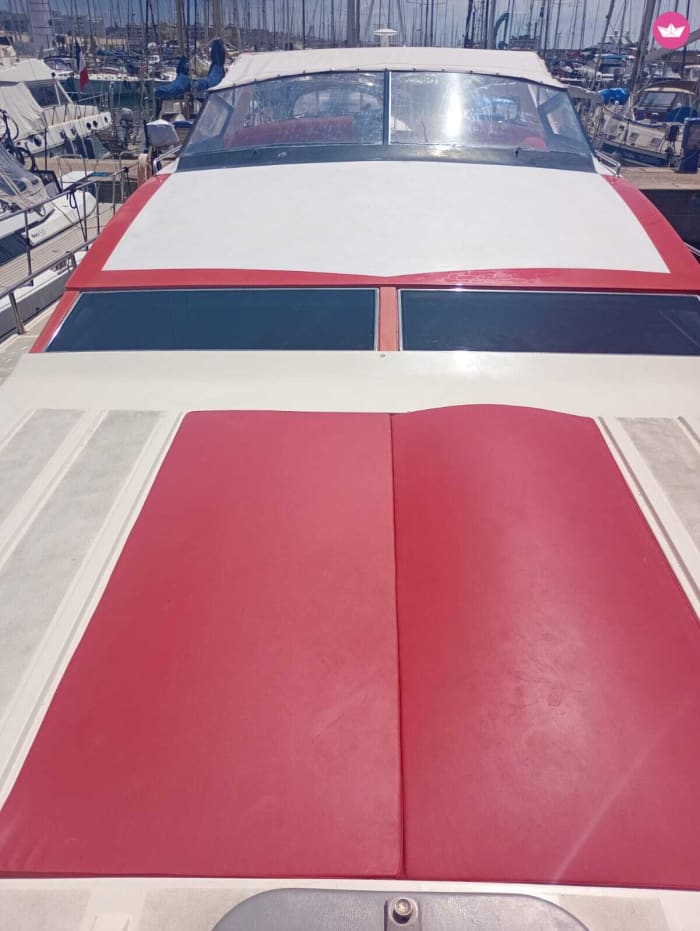 Sabaudia to Gaeta – Ponza Full-Day Yacht Tour with Aperitif and Lunch