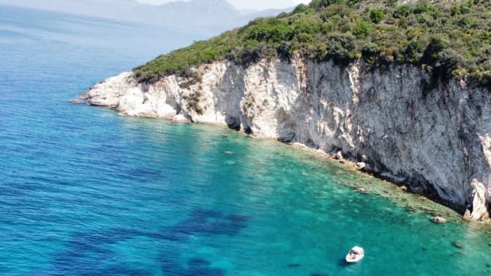 Albanie du Sud par la mer – Excursion privée d'une journée en bateau avec arrêts baignade