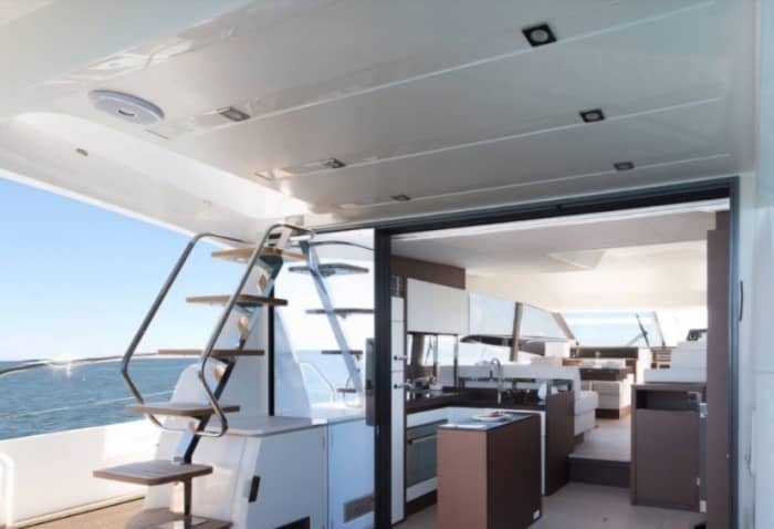 Erlebe dein eigenes Seeabenteuer: Ein magischer Tag an Bord der Prestige 520 Fly F-Line