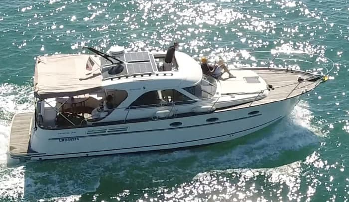 Sunset drinks and swimming at Aresquiers — 3 hours aboard a luxury speedboat