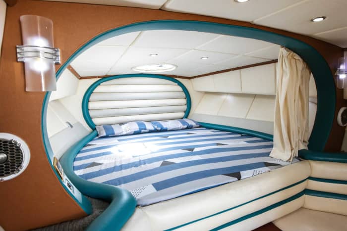 Location de bateau à moteur à la journée à Dubaï