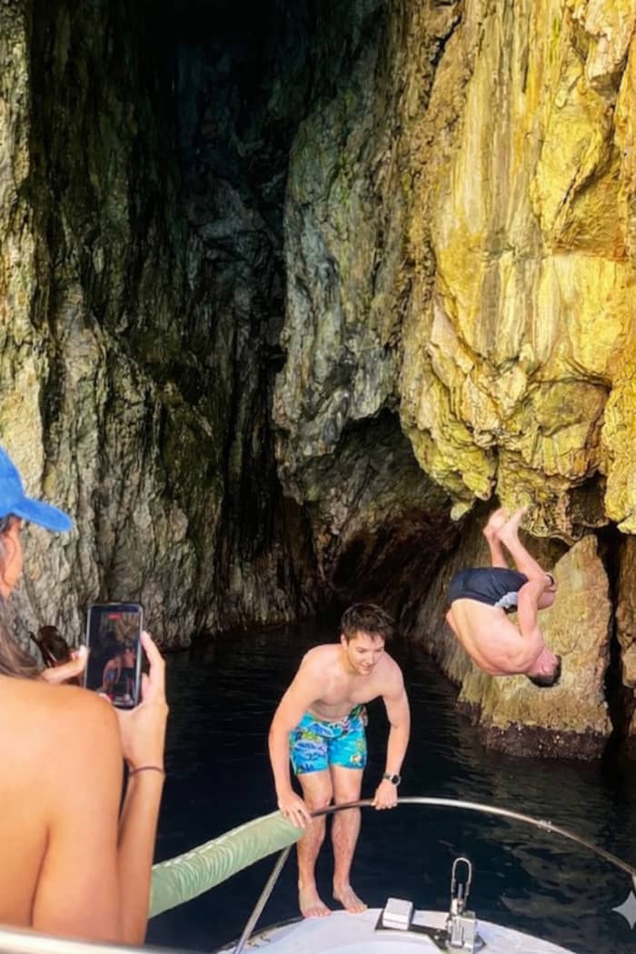 Half Day of Wonder: Snorkeling between Palmaria, Tino and Tinetto FUEL INCLUDED / SKIPPER 230