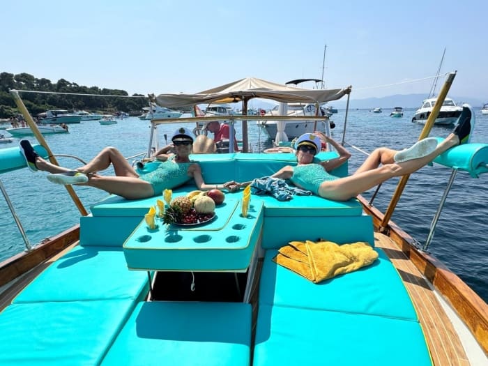 Your private motorboat for a day around Golfe Juan
