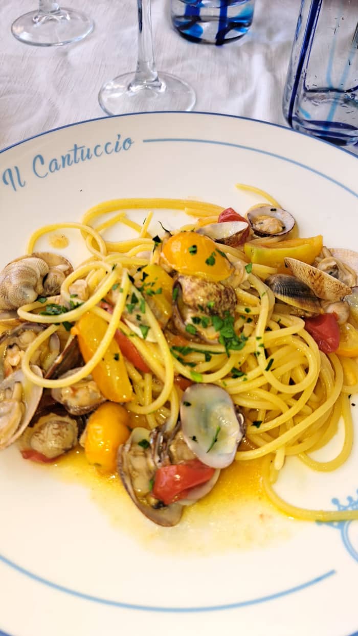 Capri Incanto: A Dream Day Between Faraglioni and Sorrento Delights