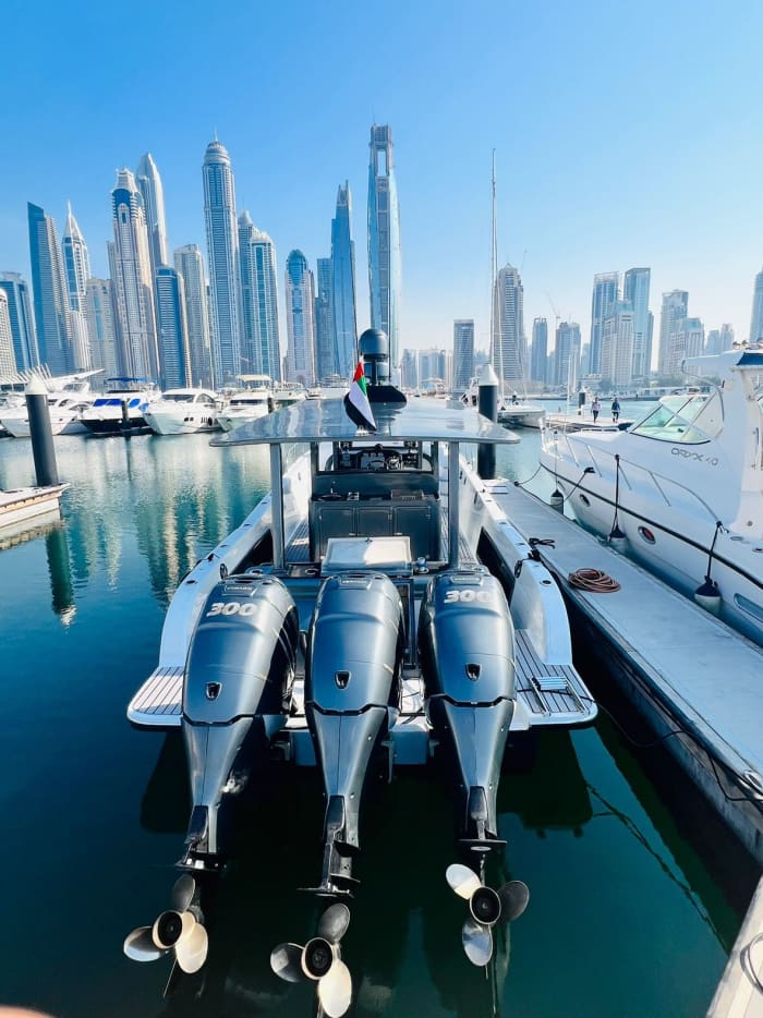 Votre bateau à moteur privé pour une journée autour de Dubaï
