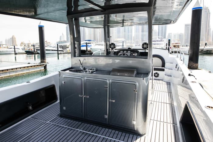 Votre bateau à moteur privé pour une journée autour de Dubaï